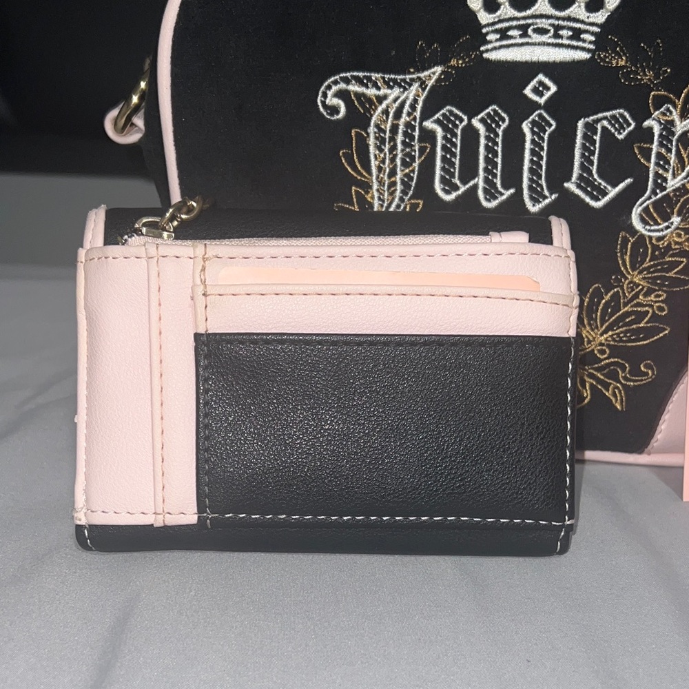 Juicy Couture Black and Pink Crossbody Bag with Wallet - Picture 4 of 9